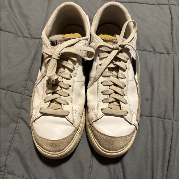 Nike Shoes - NIKE Women’s Blazer Low Platform Sneakers Size 9